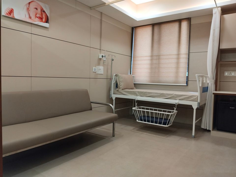 Patient room with attendant seating